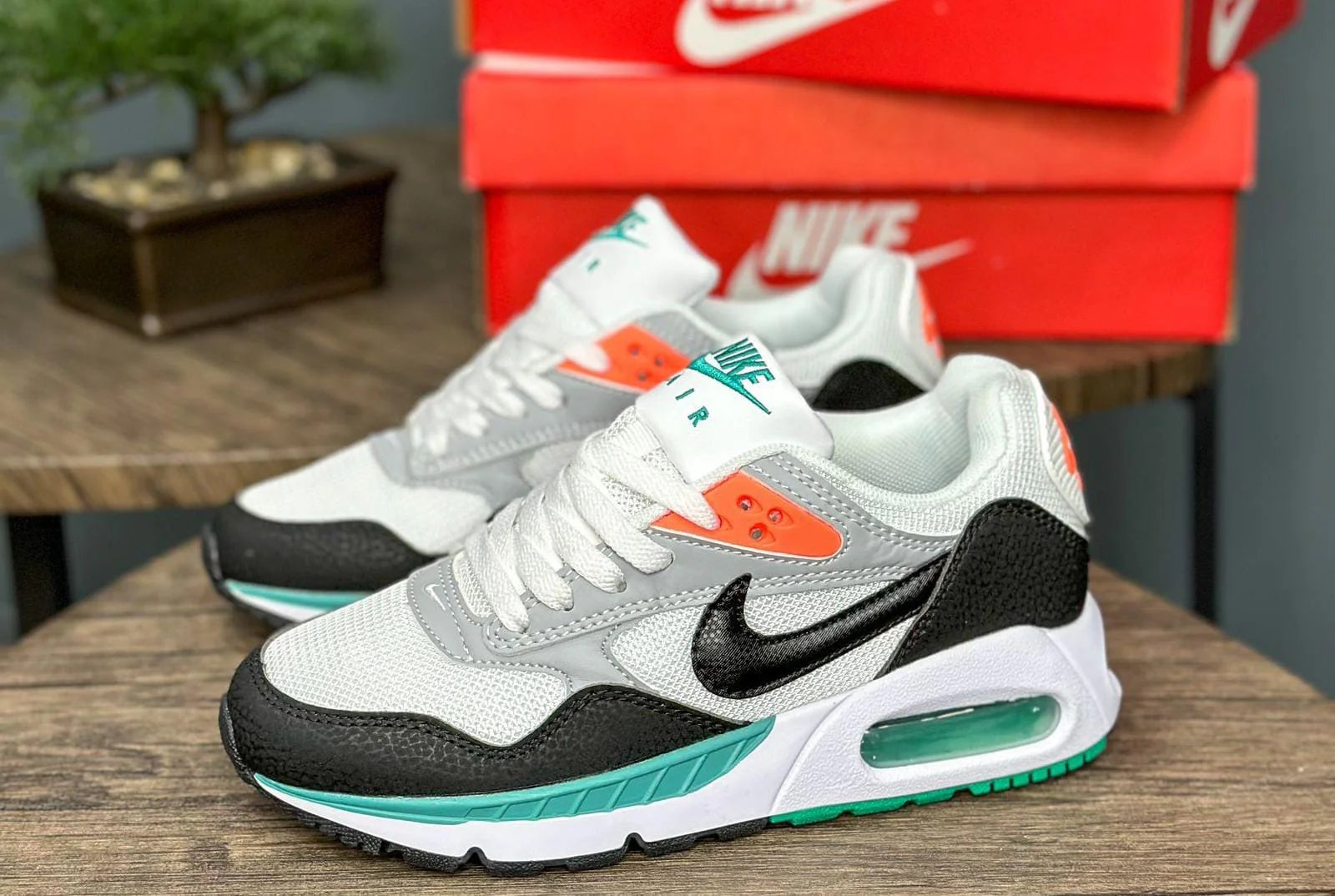 Tenis air max blancos con negro deals