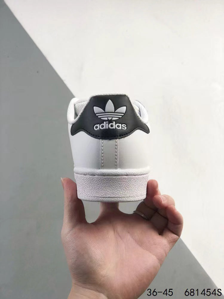 Tenis Adidas Superstar Blanco Negro.