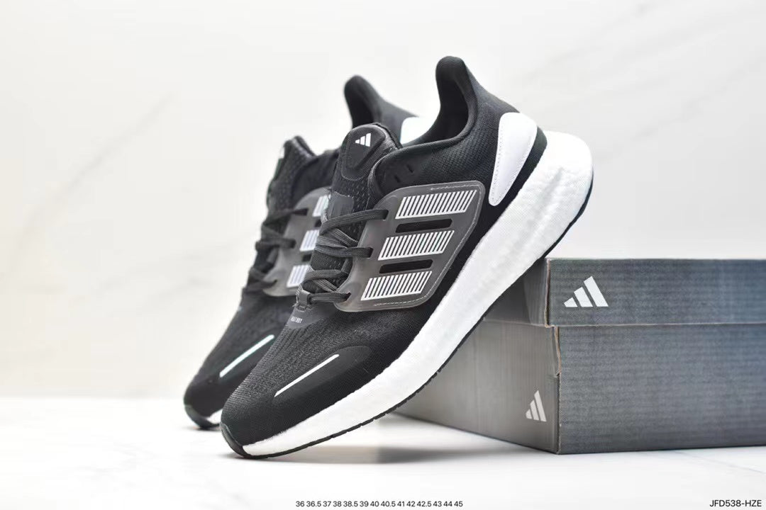 Tenis Pureboost Negro Blanco.