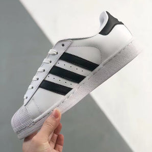 Tenis Adidas Superstar Blanco Negro.