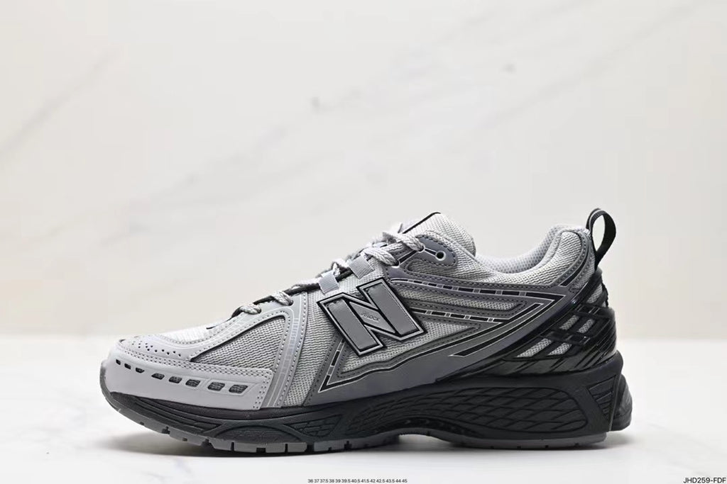 Tenis New Balance 1906 Gris Negro.