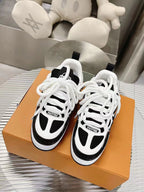 Tenis Louis Vuitton Blanco Negro.