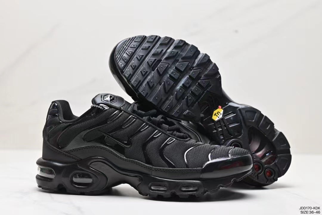 Tenis Air Max Plus Tn Totalmente Negro.