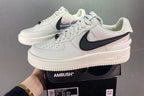 Tenis Air Force 1 AMBUSH Blanco Negro