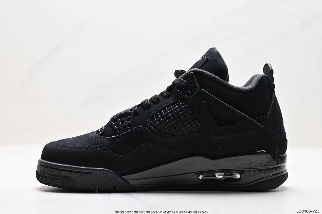 Tenis Jordan 4 Retro Negro.