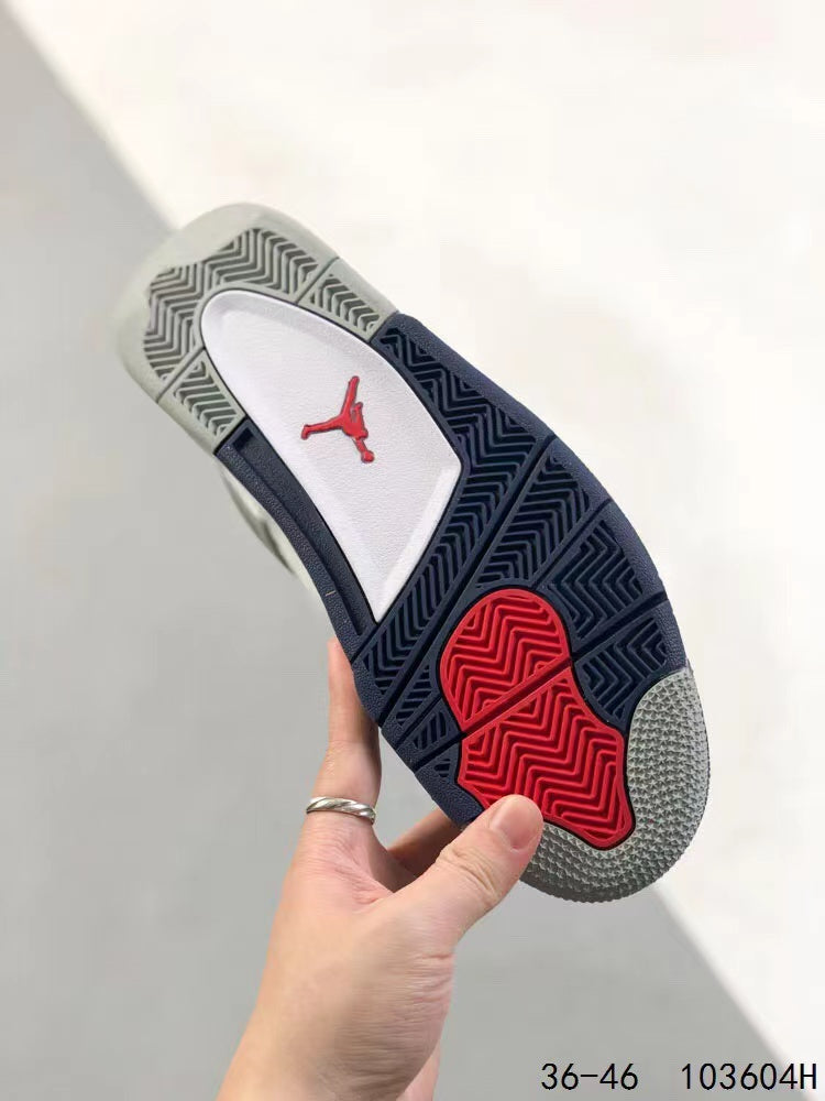 Tenis Jordan 4 Retro Blanco Negro.