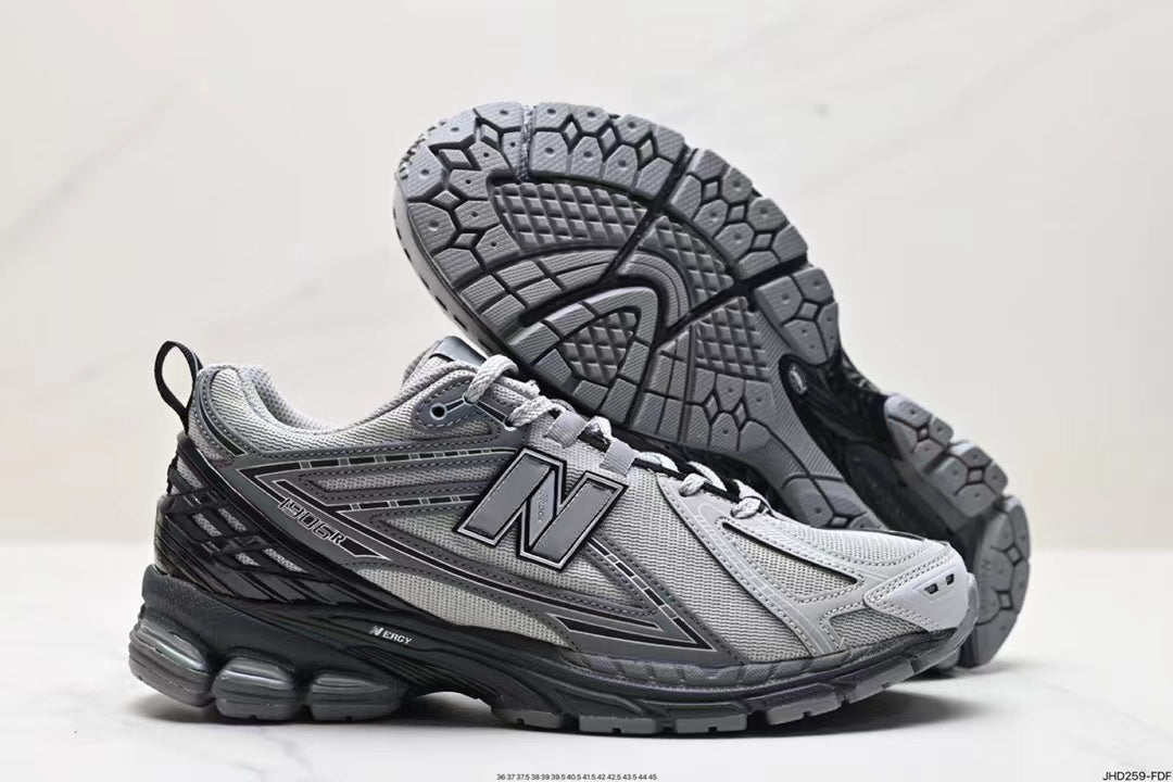 Tenis New Balance 1906 Gris Negro.