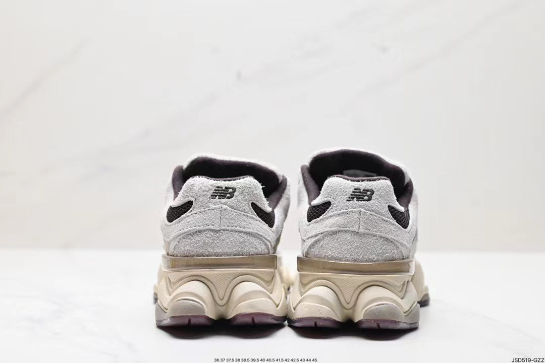 Tenis New Balanace 9060 Blanco Negro.