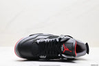 Tenis Jordan 4 Retro Negro Gris.