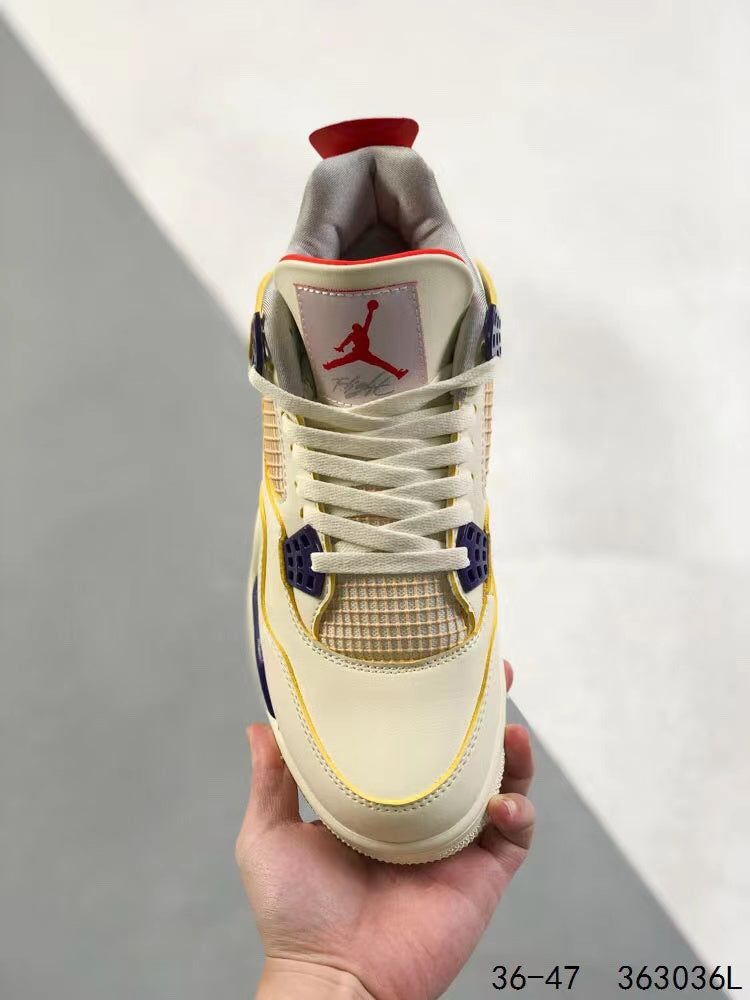 Tenis Jordan 4 Retro Blanco.