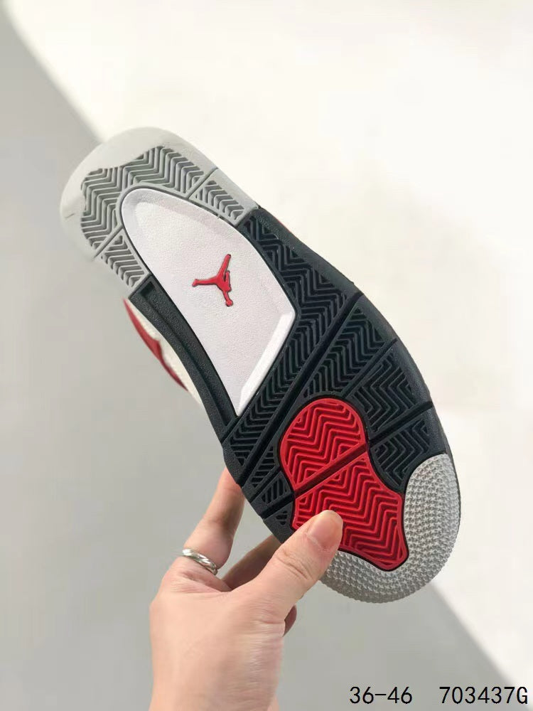 Tenis Jordan 4 Retro Blanco Rojo.