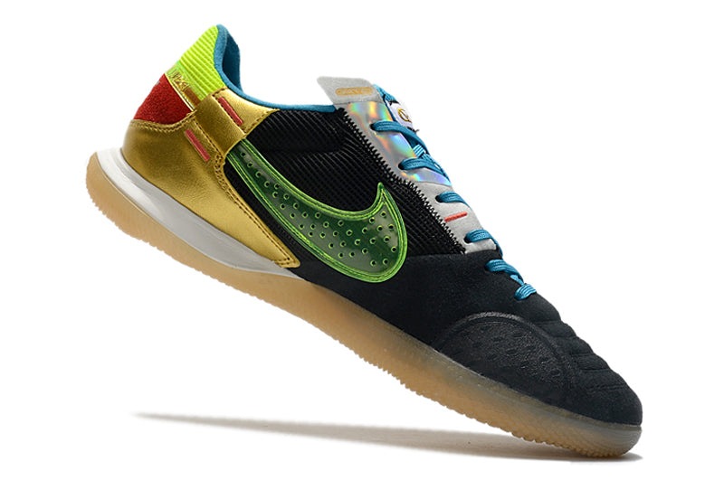 Zapatillas Streetgato Suela lisa Negro Dorado.