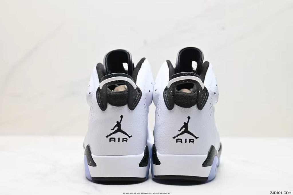 Tenis Jordan 6 Retro Blanco Negro.