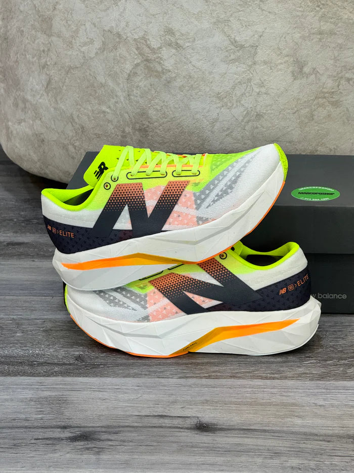 New Balanace Runing FuelCell Blanco Verde
