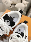Tenis Louis Vuitton Blanco Negro.