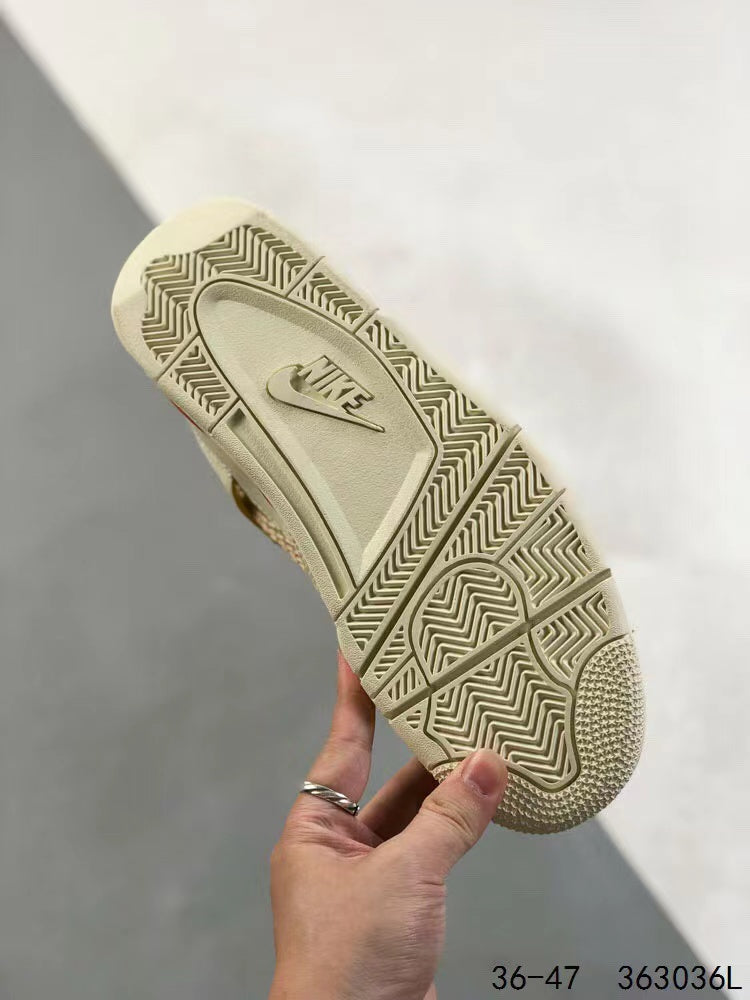Tenis Jordan 4 Retro Blanco.
