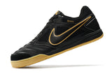 Zapatillas Supreme SB Gato Negro suela goma.