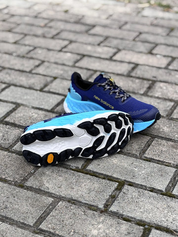 Tenis New Balance Fresh Foan Azul.