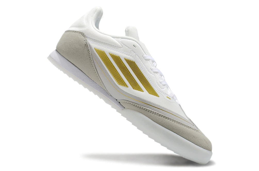 Zapatillas F50 Blanco Dorado.