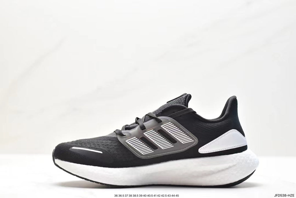 Tenis Pureboost Negro Blanco.