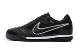 Zapatillas Supreme SB Gato Negro suela goma negra.