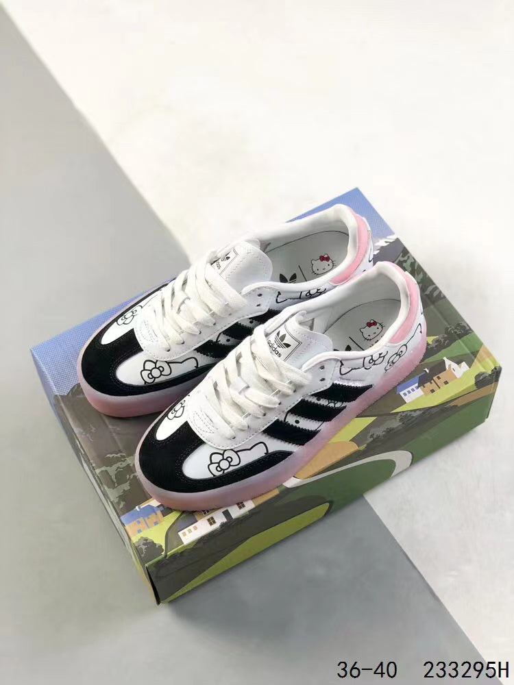 Tenis Samba Plataforma Hello Kity.