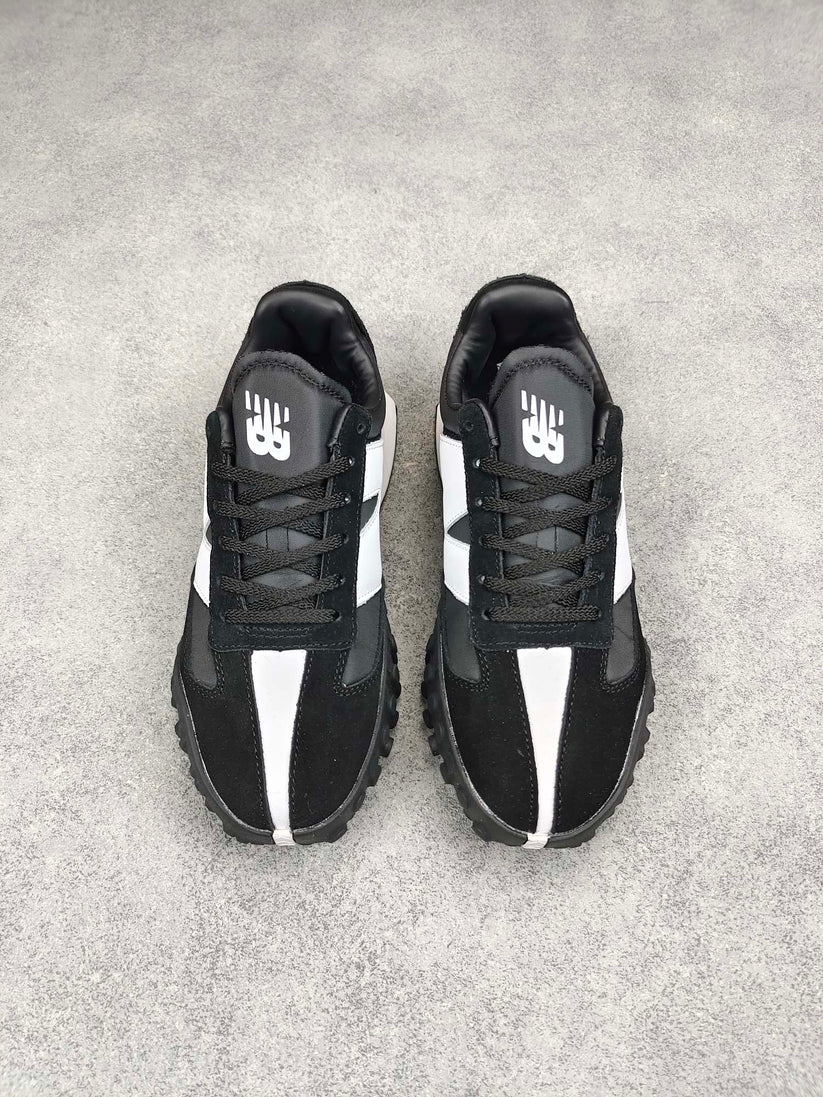 Tenis New Balance XC Negro.