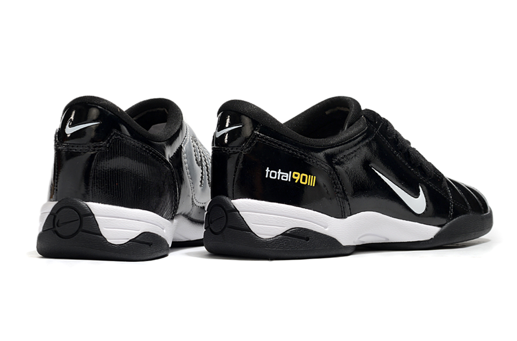 Zapatillas Total 90 Negro.