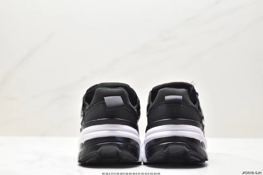 Tenis V2K Negro.