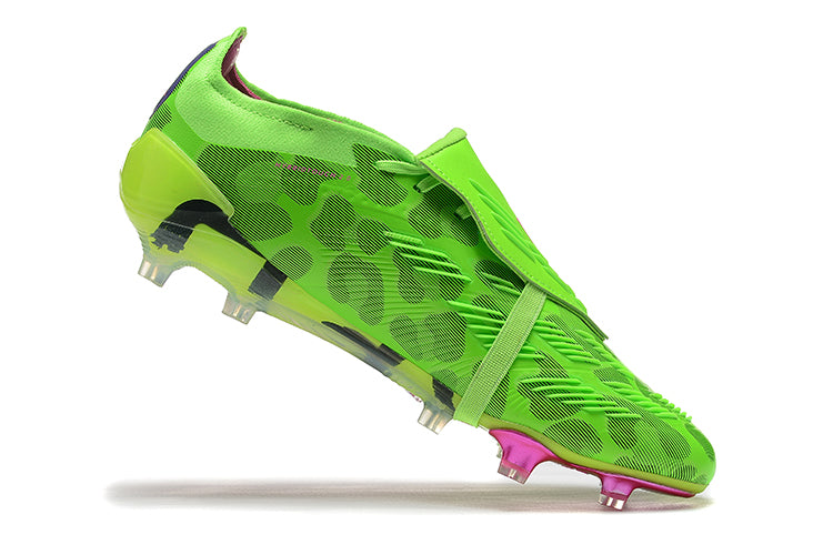 Guayos Predator Accuracy 30 Elite Verde Manchas Con Lengueta + Obsequio de medias Antideslizantes.