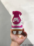 Tenis Jordan 4 Retro Blanco Rosa.
