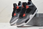 Tenis Jordan 4 Retro Gris Blanco.