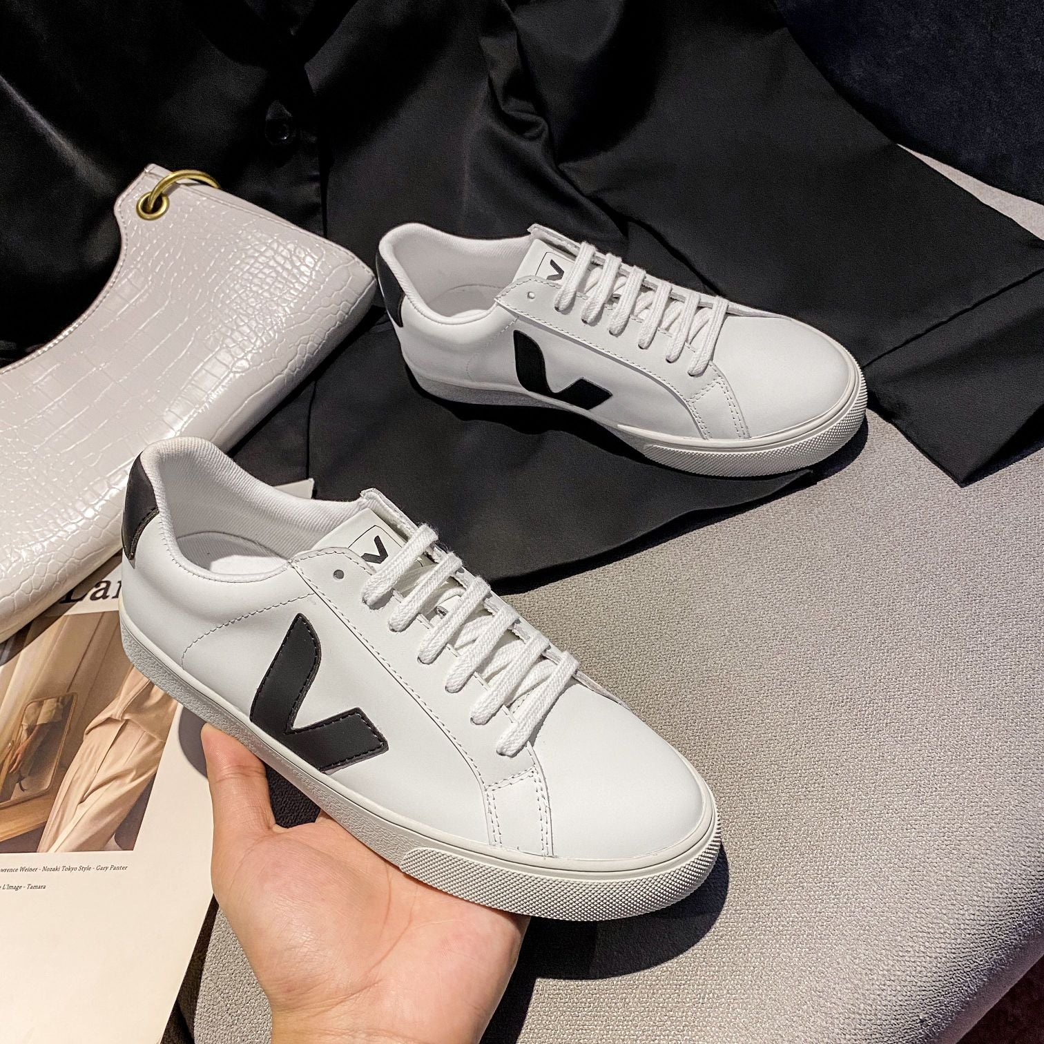 Tenis Veja Blanco Negro.