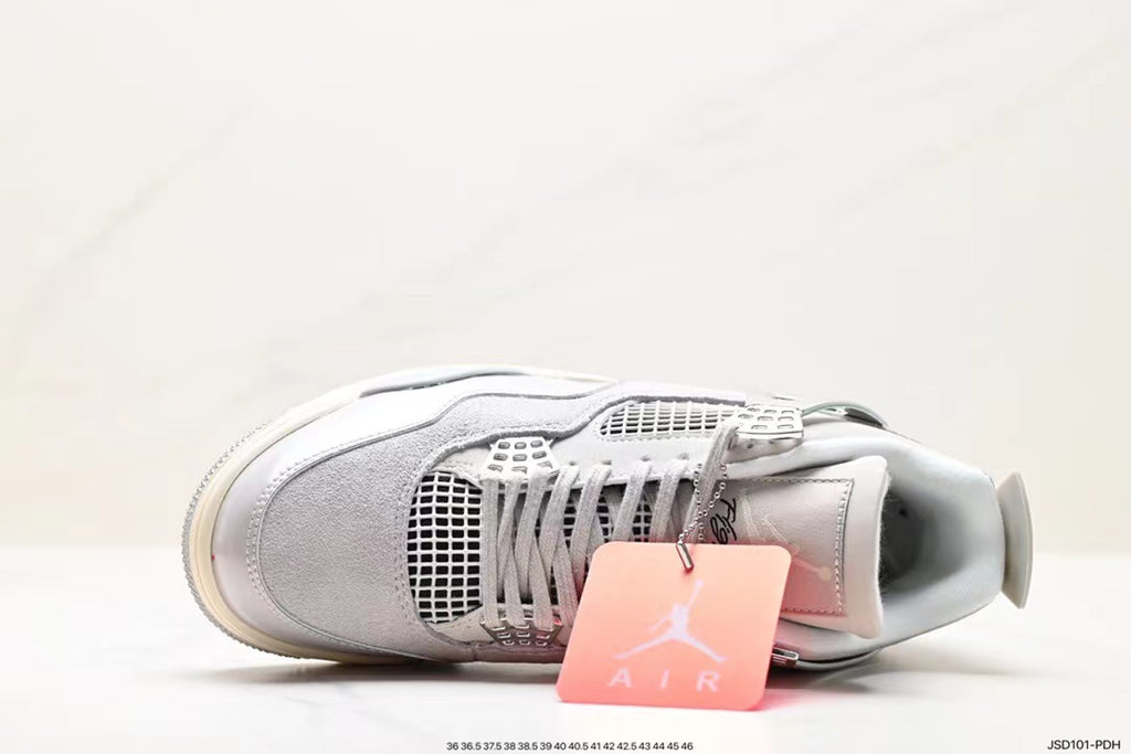 Tenis Jordan 4 Retro Blanco Gris.