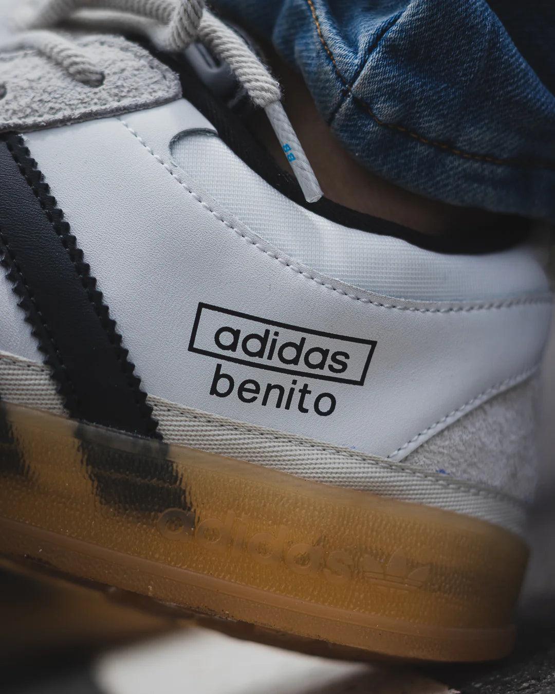 Tenis Gazelle Blancos.