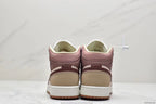 Tenis Jordan 1 Retro Bota Veig