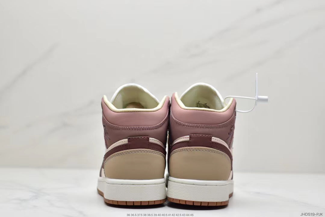 Tenis Jordan 1 Retro Bota Veig