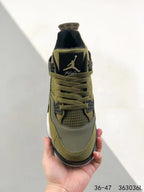 Tenis Jordan 4 Retro Verde Oscuro.