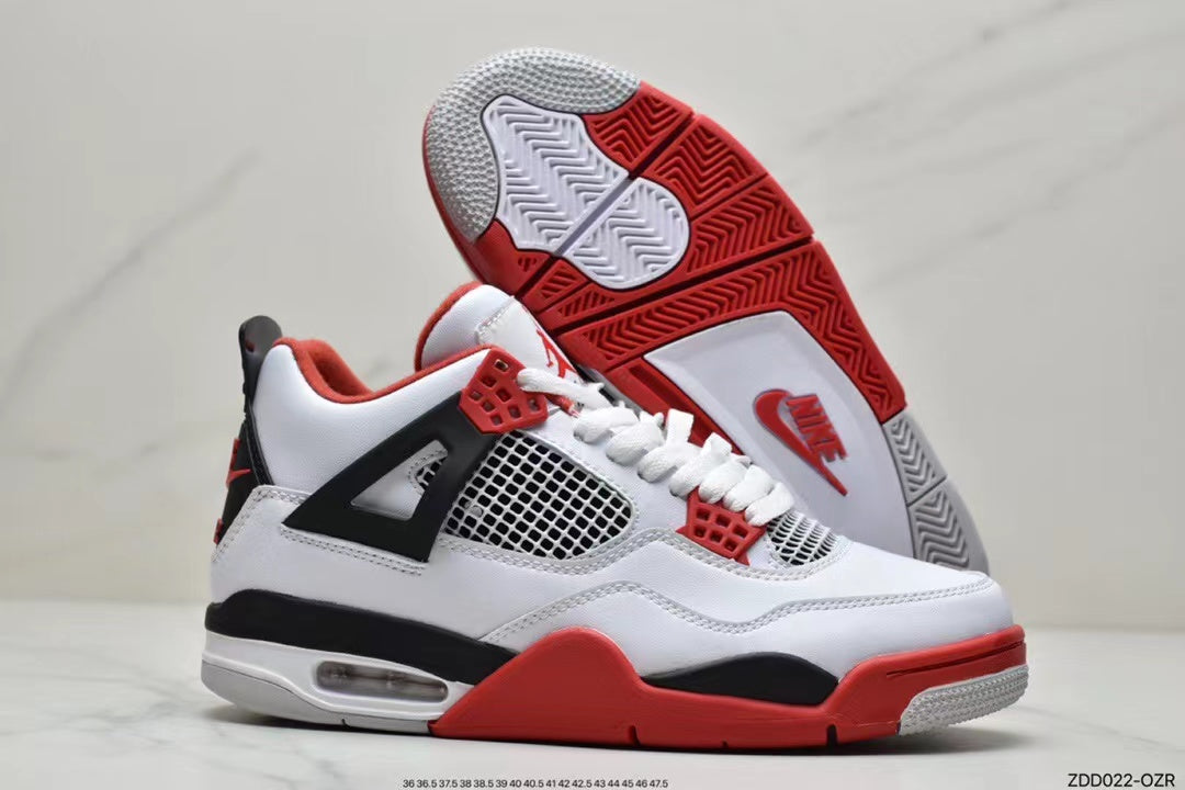 Tenis Jordan 4 Retro Blanco Rojo.