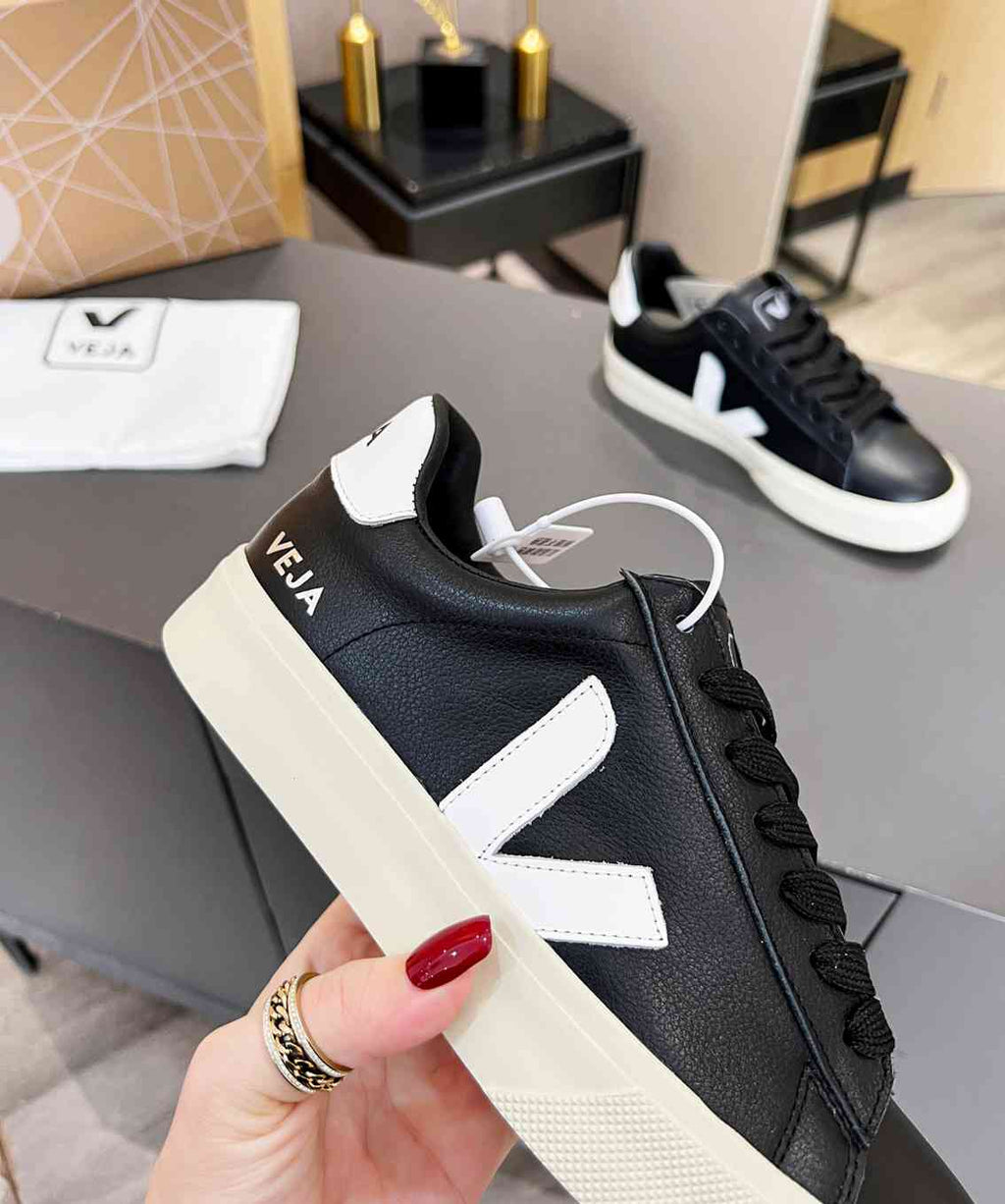 Tenis Veja Negro.
