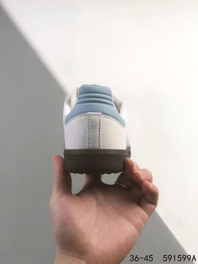 Tenis Samba Blaco Azul Cielo.