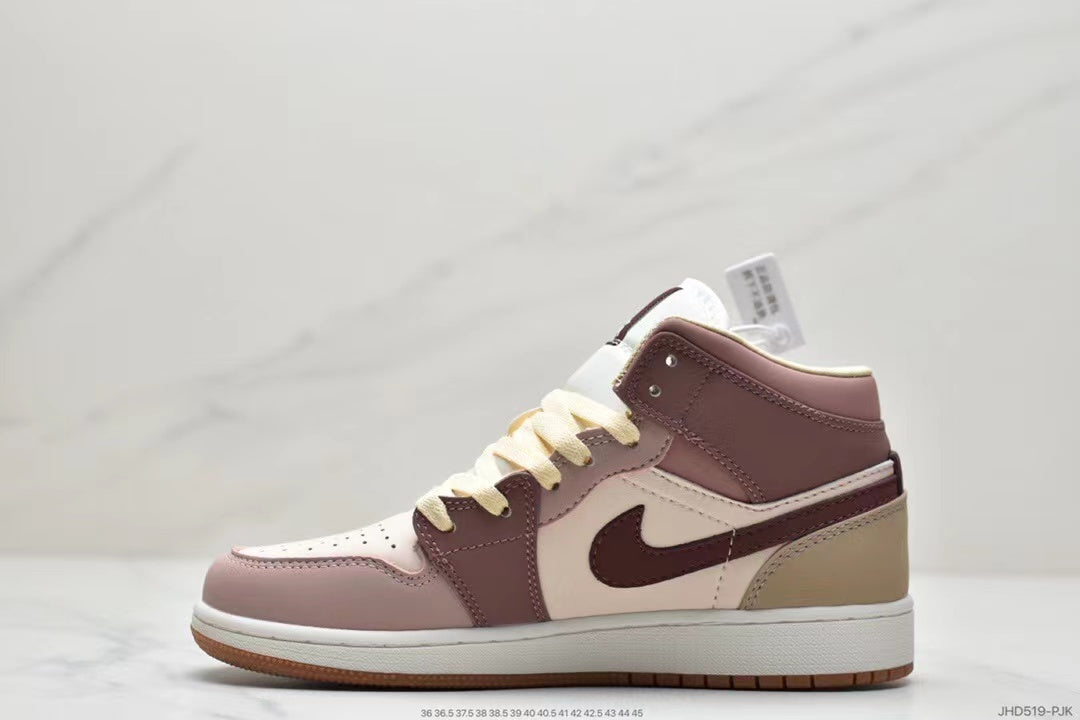 Tenis Jordan 1 Retro Bota Veig