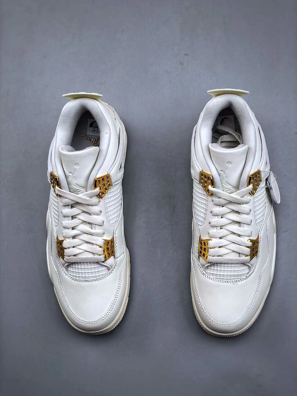 Tenis Jordan 4 Retro Blanco.