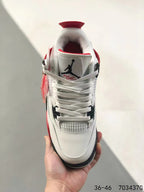 Tenis Jordan 4 Retro Blanco Rojo.