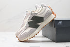 Tenis New Balance 327 Blanco Negro.