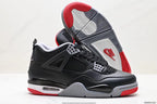 Tenis Jordan 4 Retro Negro Gris.