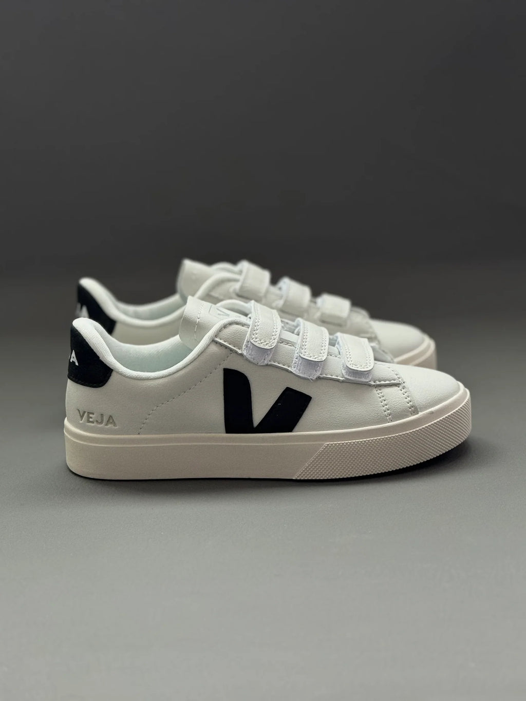 Tenis Veja Blanco Negro.