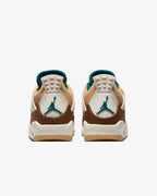 Tenis Jordan 4 Retro Cafe Oscuro y Claro.
