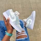 Tenis Jordan 1 Retro Sin Bota Azul Claro.
