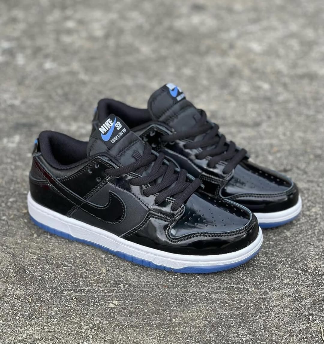 Tenis SB Dunk Low Negro Brrillante.